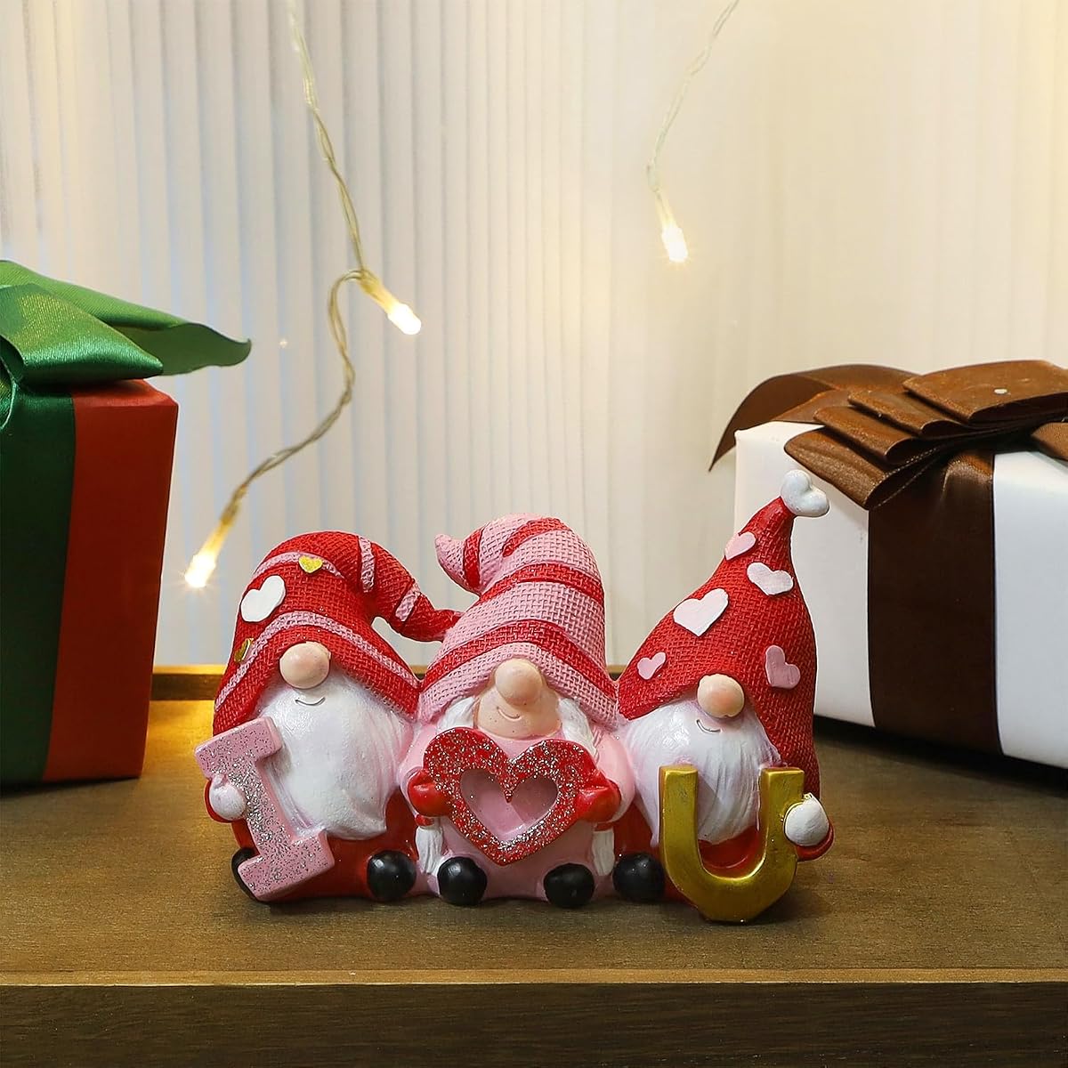 Juegoal Valentines Gnomes Statue, I Love U Red Resin Gnome Valentine Decor, Valentine Gift Tabletop Ornament, Swedish Tomte Handmade Bride and Groom Gifts for Him Home Table Decoration - detail image 6