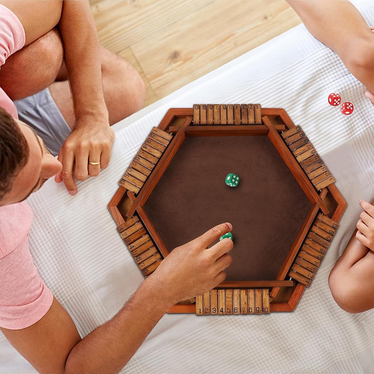 Juegoal Wooden Shut The Box Dice Game for 1-6 Players, Upgrade Tabletop Board Game with 12 Dice for Kids Adults Families, Classics Travel Portable Classroom Home Party Pub Board Game Sets - imagen de detalle 2