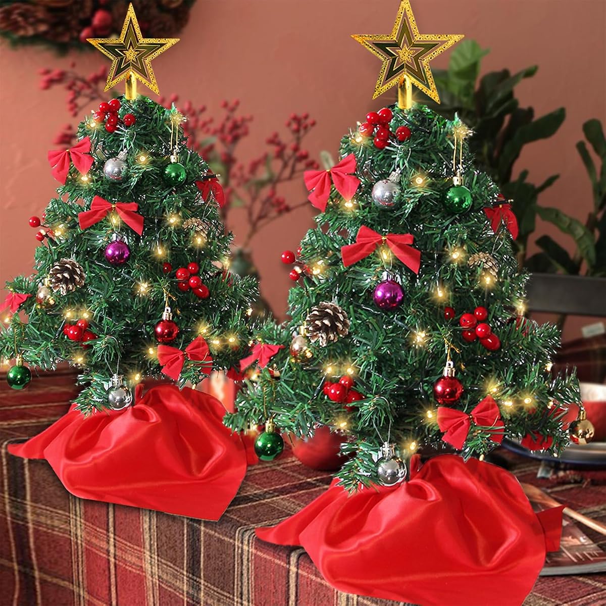 Juegoal 2 Pack Mini Christmas Tree Set 24 Inch / 2 FT, Table Top Artificial Christmas Trees with 50 LED Lights, Xmas Ornaments and Red Berries, Best DIY Christmas Decorations - imagen de detalle 2