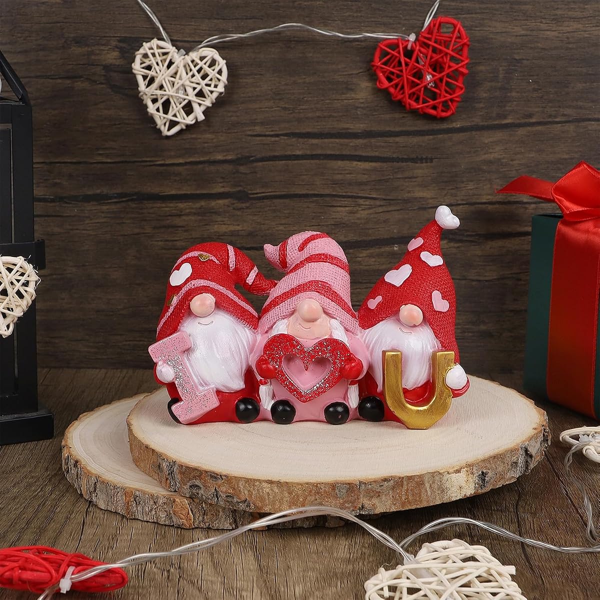 Juegoal Valentines Gnomes Statue, I Love U Red Resin Gnome Valentine Decor, Valentine Gift Tabletop Ornament, Swedish Tomte Handmade Bride and Groom Gifts for Him Home Table Decoration - detail image 4