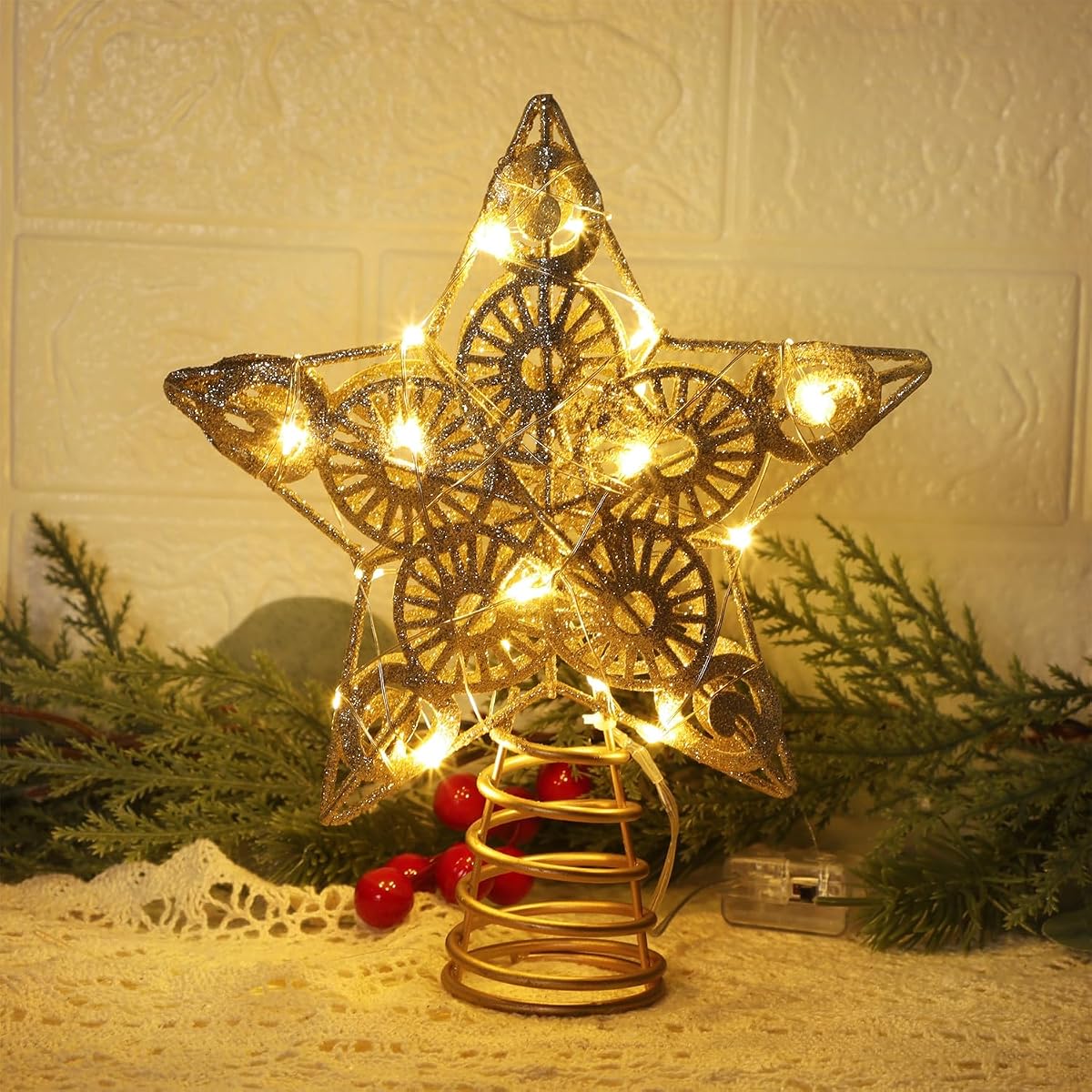 Juegoal Star Tree Topper with 20 LED Lights, Metal Golden Lighted Treetop Ornaments, Battery Powered Light Up Christmas Tree Decorations, 6.5 x 6.5 Inches - imagem de detalhe 4