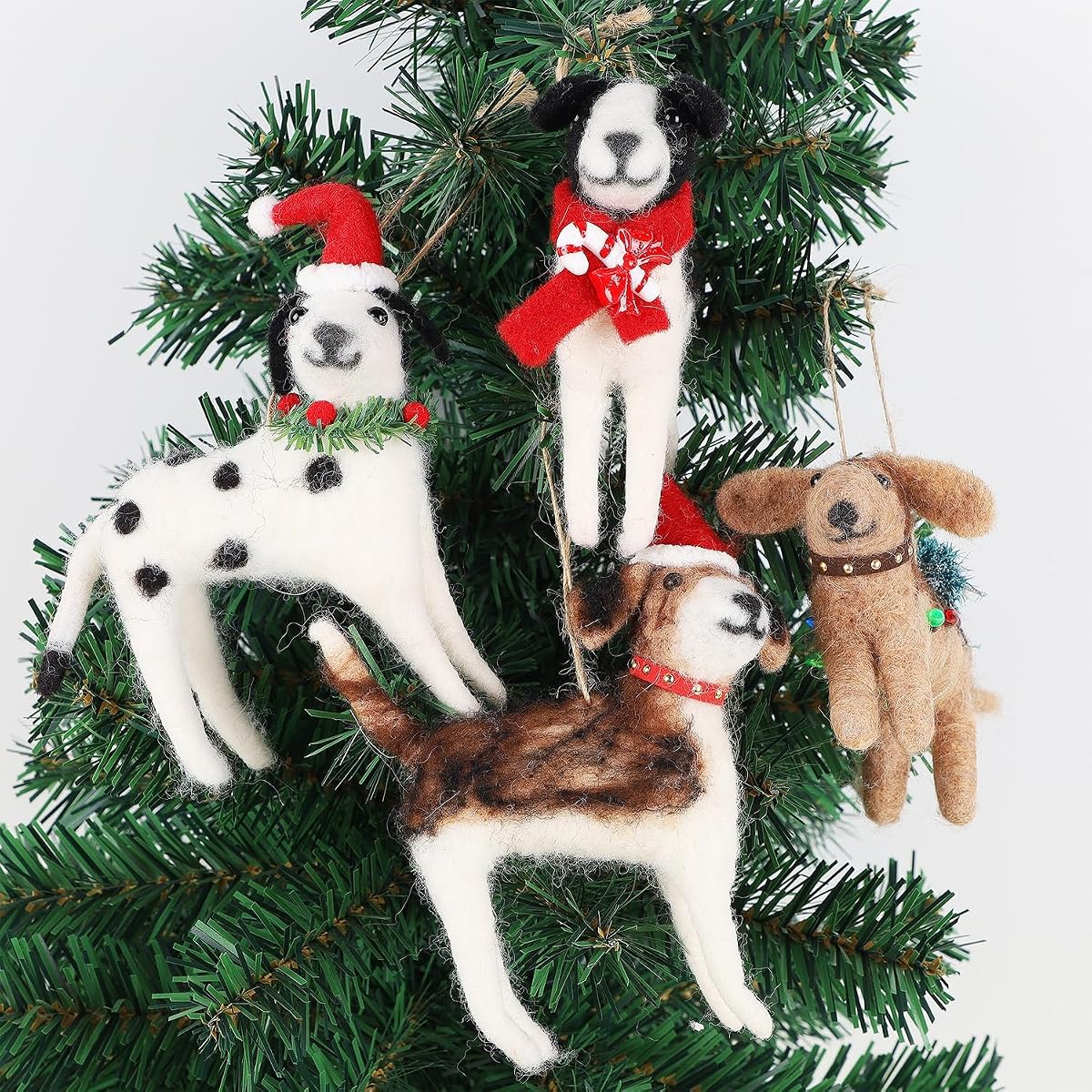 Juegoal Christmas Felt Dogs Ornaments Set of 4, Xmas Wool Puppy Hanging Decor, Felt Animal Crafts Woodland Cute Christmas Tree Wreath Decor for Home Party Supplies - imagem de detalhe 5
